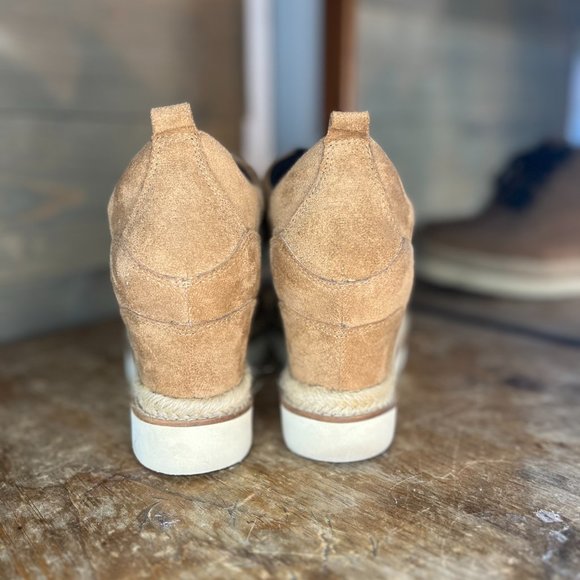 SUEDE STACKED ATHLEISURE BOOT - Picture 5 of 5